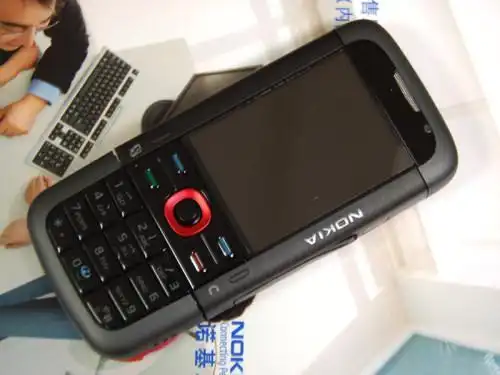 旋屏音乐诺基亚5700变形金刚版售2199