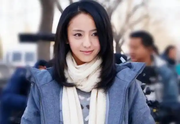 没想到,高亚麟塌房,受伤最深的竟是佟丽娅,杨紫的话,有人信了