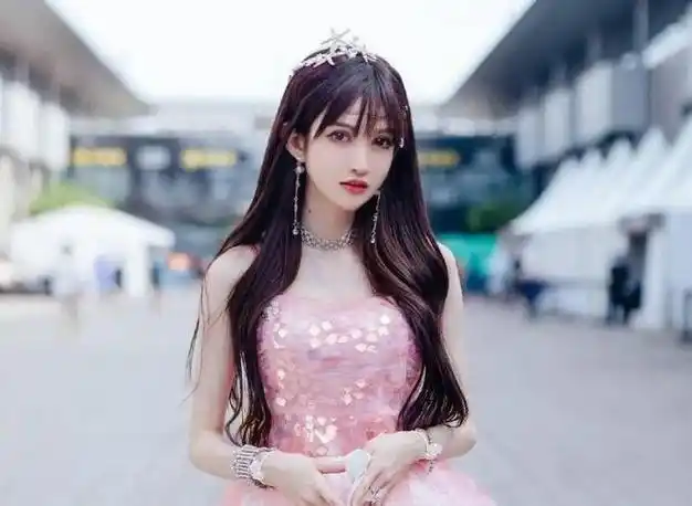 女主播承认自己出卖过身体,10w就能来一次,靠此已经财富自由