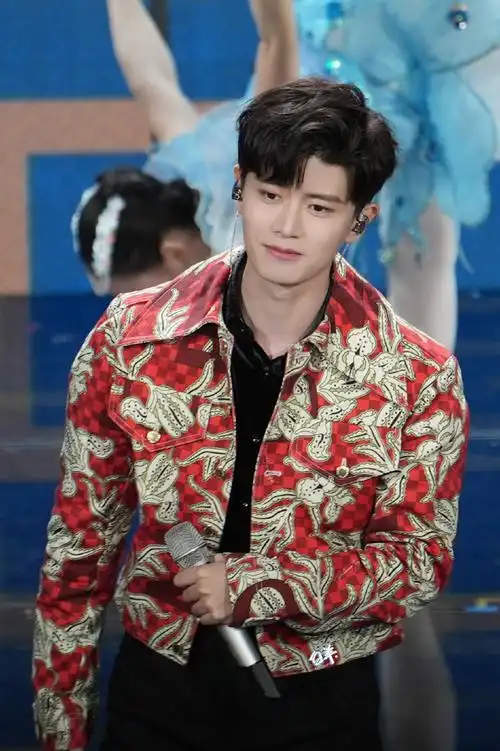 任嘉伦央视春晚##任嘉伦2022虎年央视春晚