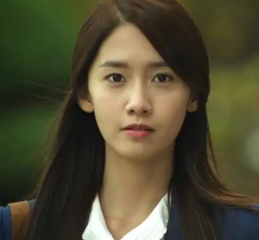 图允儿爱情雨里出演园艺师与张根硕携手演绎浪漫初恋