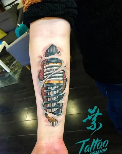 机械臂纹身图片_手臂欧美写实机械臂摩托车3d纹身图案