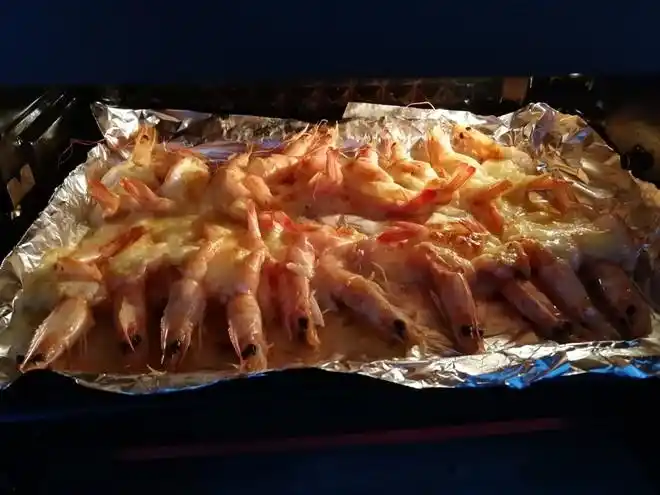 芝士焗虾(烤箱烤虾)的做法