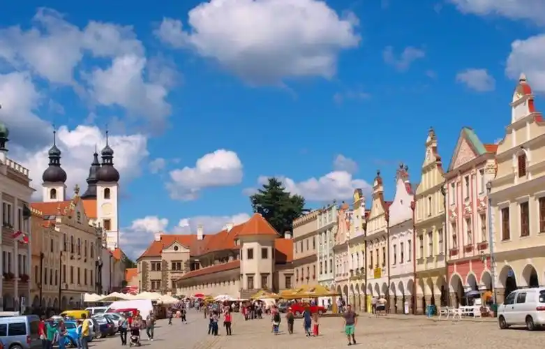 捷克共和国泰尔奇 泰尔奇是一座位于摩拉维亚区南部的小镇,镇上居民都