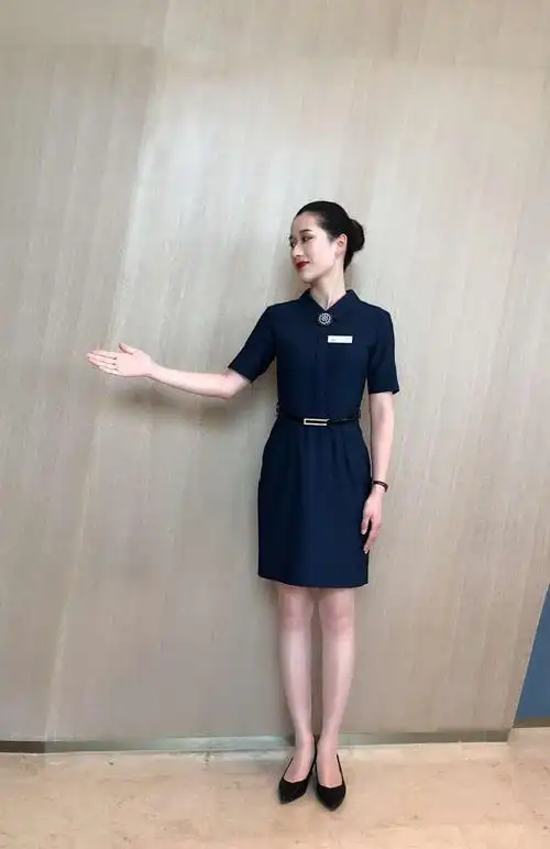 其它 江阴星河国际客服篇 写美篇指引服务 1,手势礼以标准站姿为基础