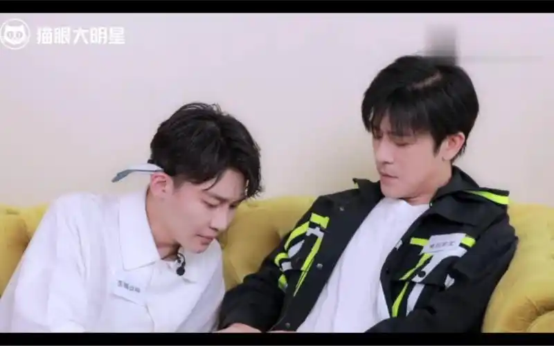 【林雨申刘怡潼】【猫眼大明星采访】预告 正品-娱乐视频-搜狐视频