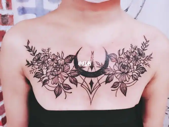 素花花胸_纹身_青尘刺青攻略_纹身也清新_美妆_彩妆