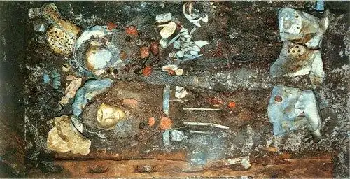 一直以来考古专家们都无法给出答案,直至辽代陈国公主与其驸马的合葬