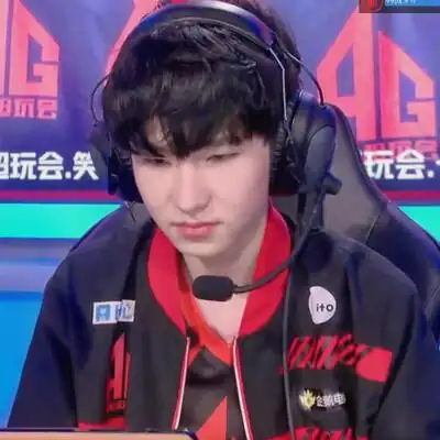 成都ag超玩会一诺快来改诺崽吧呜呜呜改完ddd我简介