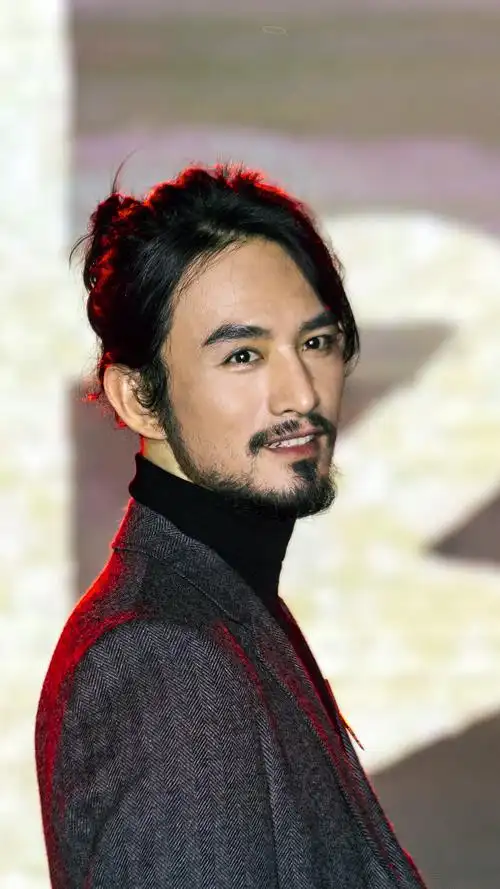 今日份的邺王父子,你们喜欢吗～  大衣 gieves&haw