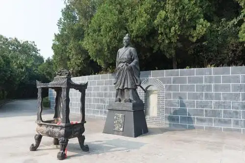 西汉开国功臣张良的墓葬,全国有十几处,山东也有一座