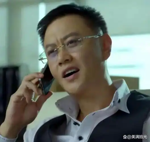 "最贵龙套"冯嘉怡:身为富豪爱演戏,片酬不够车油钱,只为过瘾