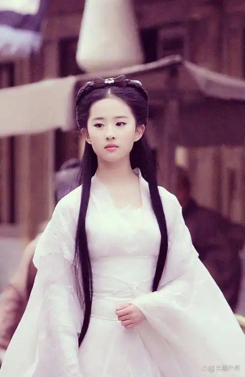 终于理解陈晓了,如果是这个造型出演小龙女,陈妍希就不会被骂了