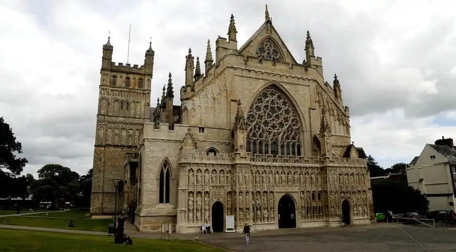 闲游英国西南部中世纪古城埃克塞特