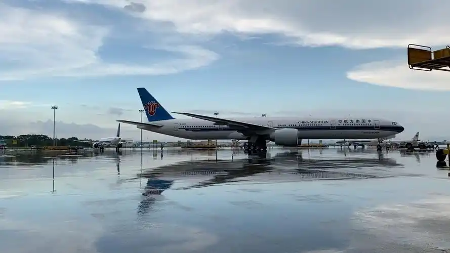 雨过天晴的南航波音777