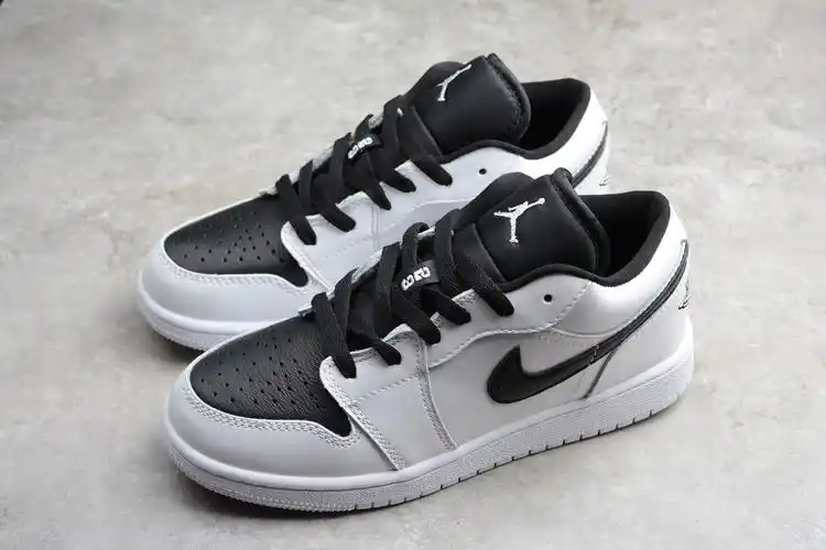 aj1 低帮 黑白553560-103