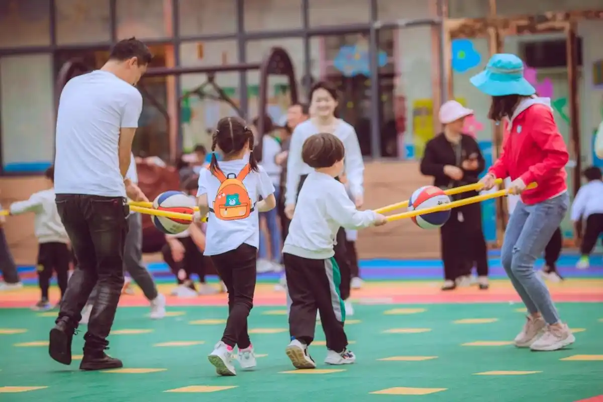 上蔡县第六幼儿园亲子运动会精彩瞬间.