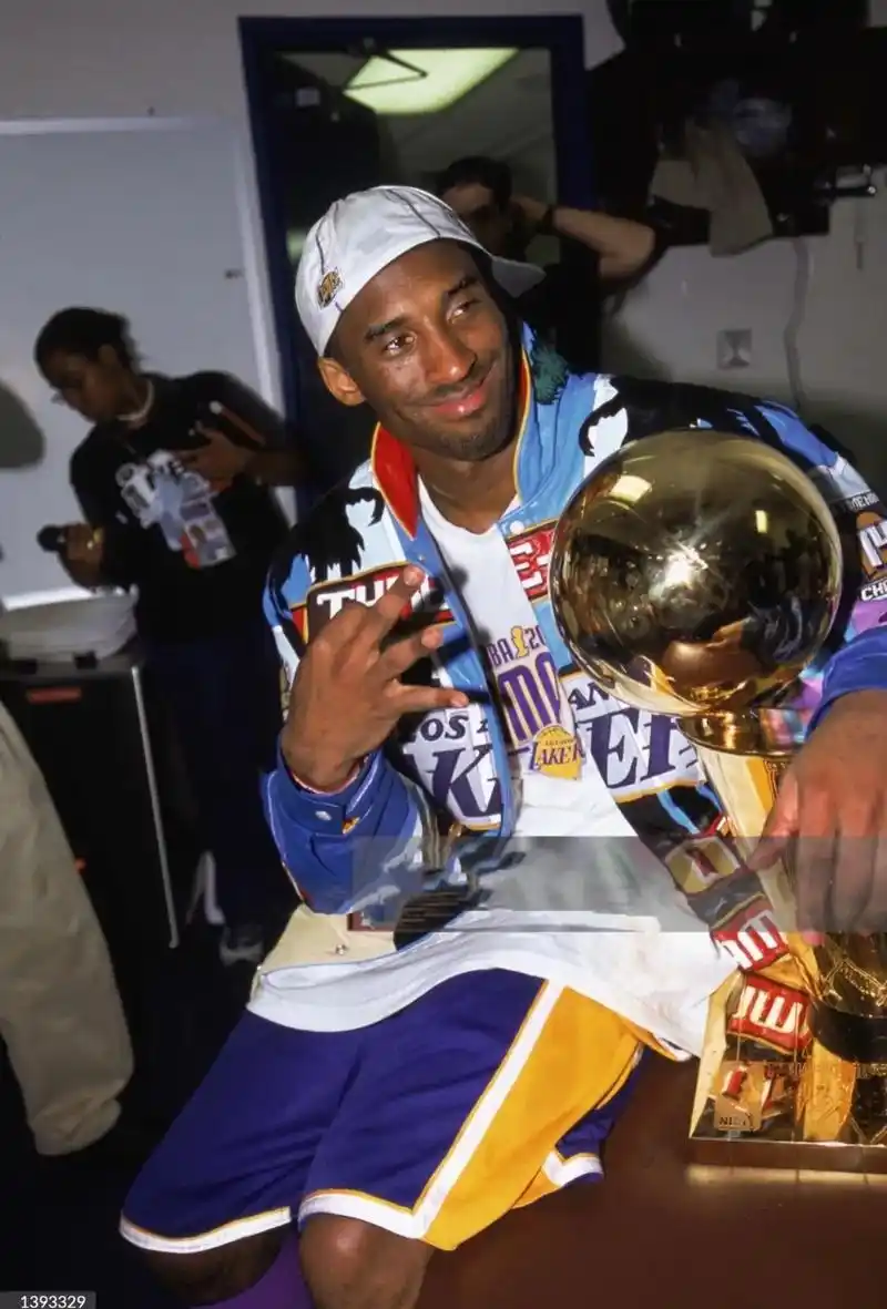 湖人科比三连冠杰夫汉密尔顿冠军夹克外套.