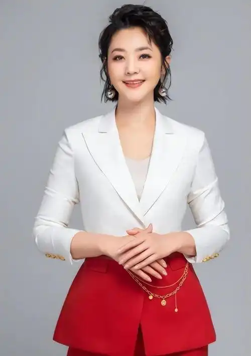 提起方琼,现在的00后可能不是很了解