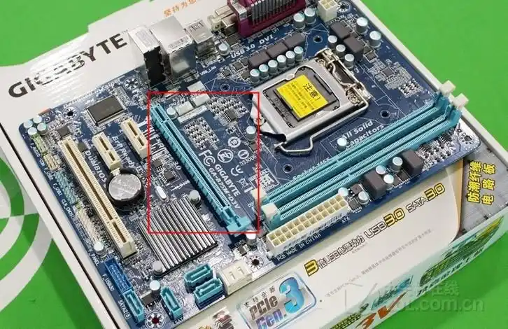 台式电脑的显卡的详细位置在哪里呢?