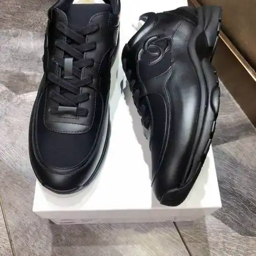 香奈儿全新百搭黑色经典双clogo男士运动鞋