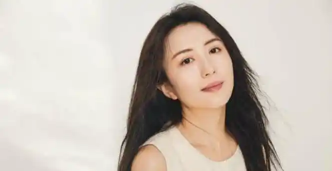 宋林静:出身工薪家庭,99年嫁给穷小子于和伟,30年不离不弃!