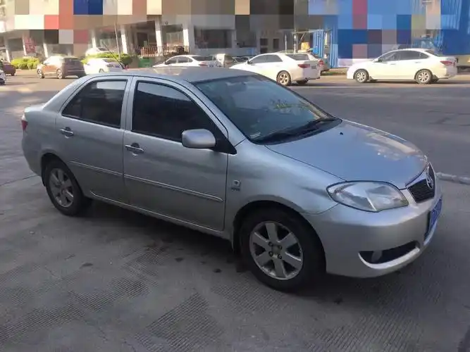 老款的丰田威驰是我最喜欢的省油省心的好车!