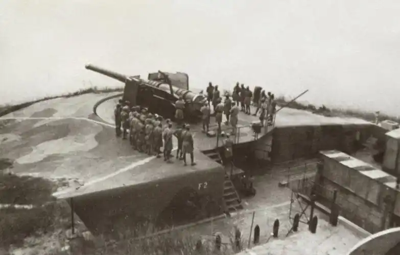 p>香港战役(英语:battle of hong kong,日语:香港の戦い),又称香港