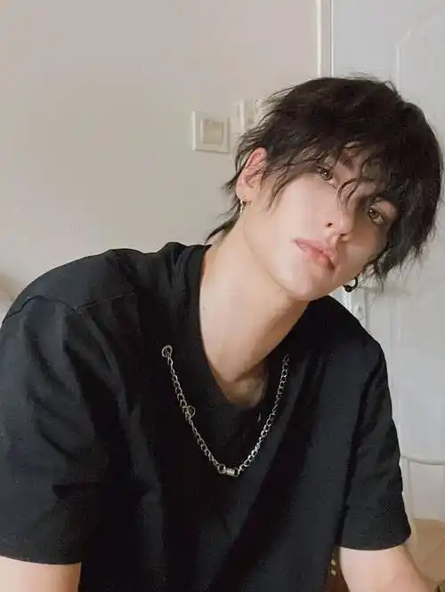 是谁缺氧了,我不说08好家伙,这就是漫画里走出来的异域浓颜狼系男友