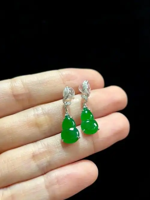 编号5葫芦耳饰价格3200代理自加