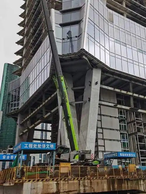 高388米深圳笋岗未来第一高楼城脉中心核心筒封顶