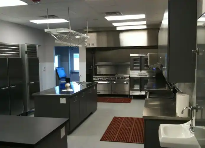 饭店商用厨房设计效果图