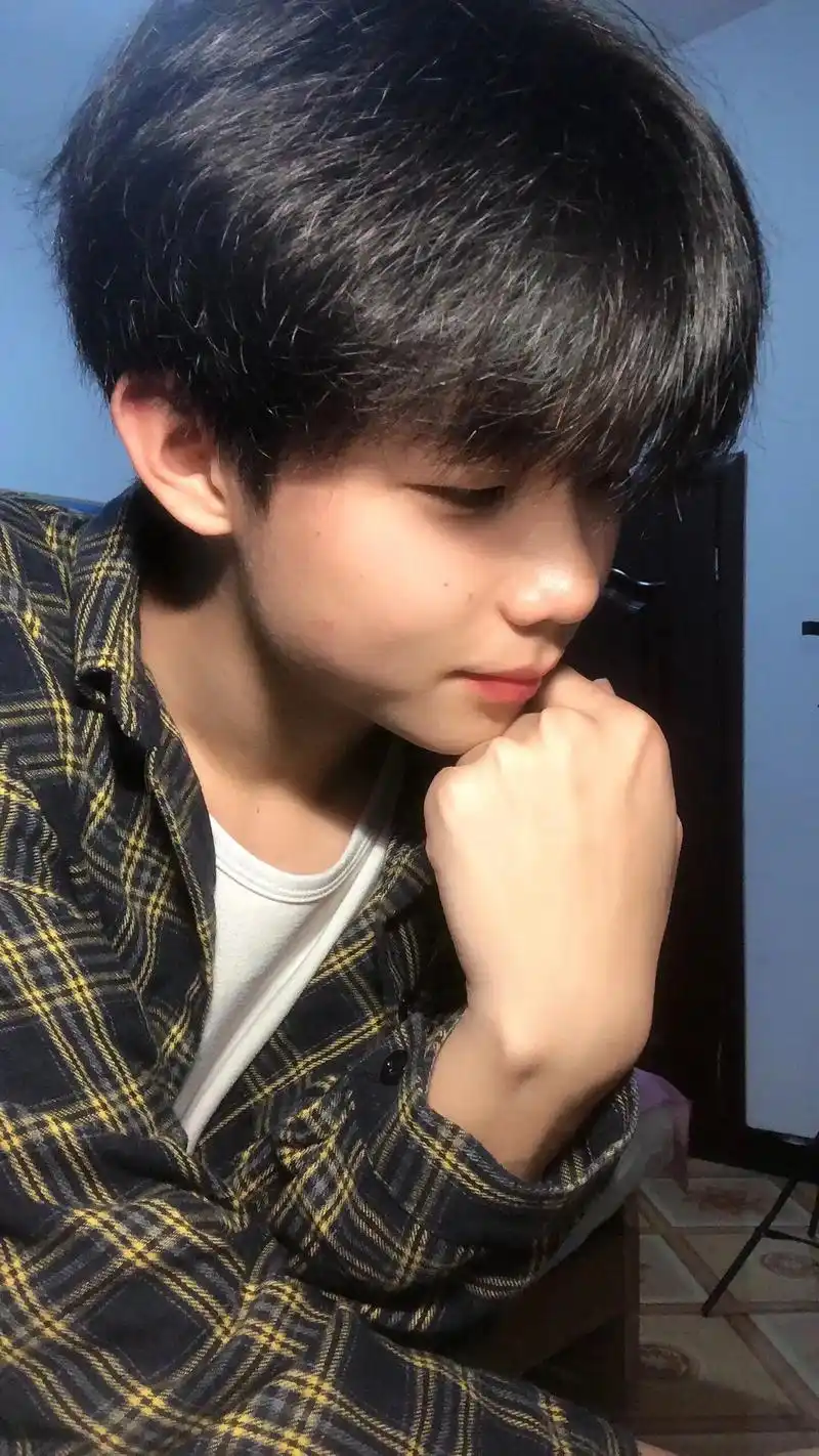 想念长发😭#男生自拍 - 抖音