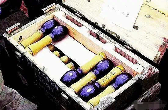 国产经典771式木柄手榴弹