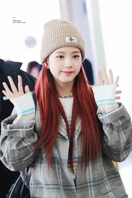 jisoo金智秀正脸照