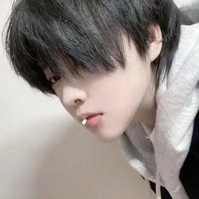 颜值爆表清新很酷的好看男头 很帅气文艺精致的男头合集_男生头像_美