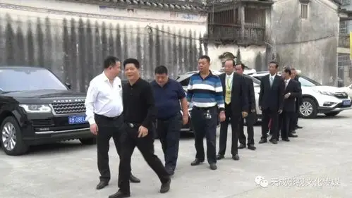 汤坑大长陇二乡缔造睦邻友好互访座谈会11月01日