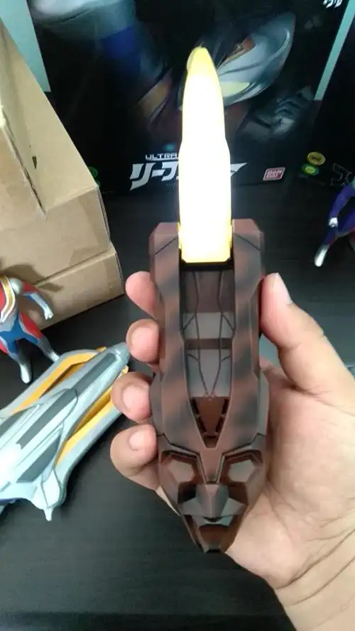 【ur限定】戴拿奥特曼 变身器 闪光剑