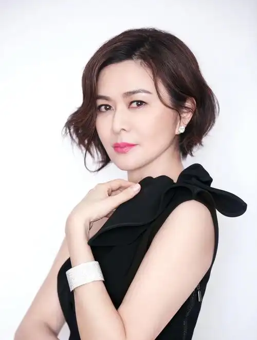 科技抗老自然衰老差距,关之琳科技感十足,吴彦姝皱纹难掩风采3-度小视