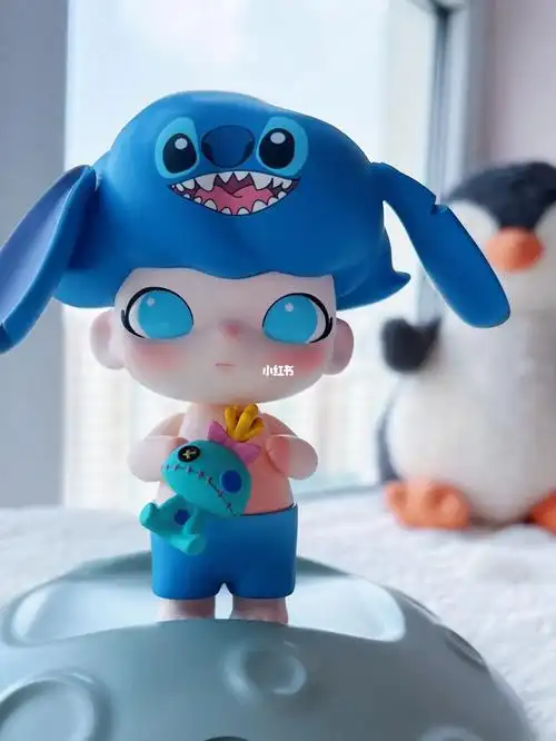 一只dimoo史迪仔