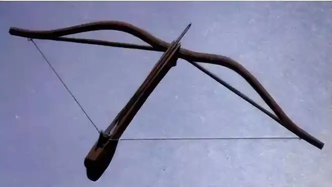 上图_ 秦弩结合兵马俑一号坑阵型的介绍和数据,以及秦军武器和防护的