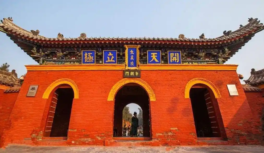 太昊陵,即"三皇之首"太昊伏羲氏的陵庙,位于河南省淮阳县羲皇故都风景