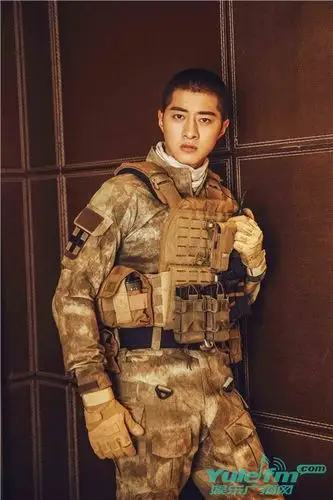 郭家豪演绎蛟龙特种兵红海行动传递军魂力量