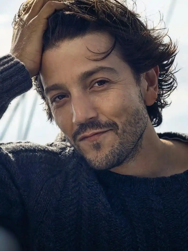 新浪娱乐讯 《星球大战外传:侠盗一号》主演墨西哥男星迭戈·鲁纳日前