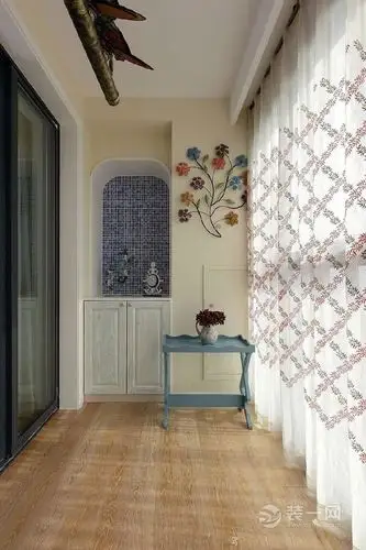 5平米阳台装修效果图 挨着厨房生活阳台设计还能这样