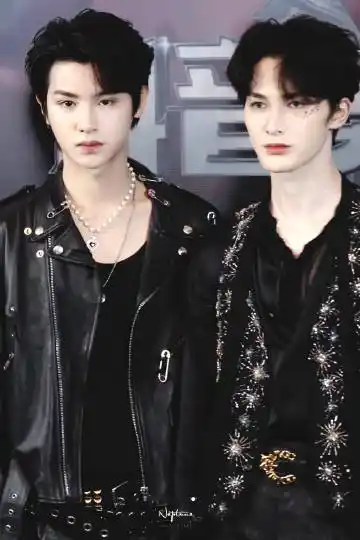 16贾正@neptune_pisces0219x0318:看见两个人并肩而立我就很开心2020