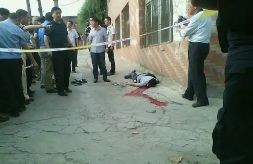 "爆头哥"终被"爆头"击毙现场(组图)