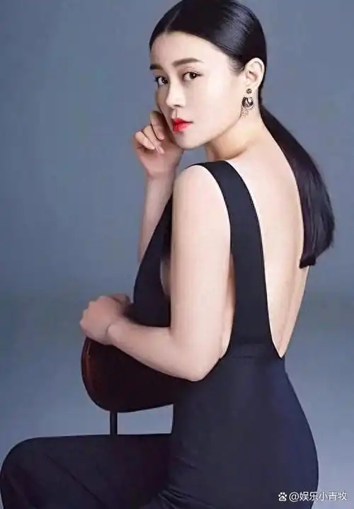 因长相美丽被郭德纲说有心胸,与赵本山绯闻缠身,她的魅力有多大