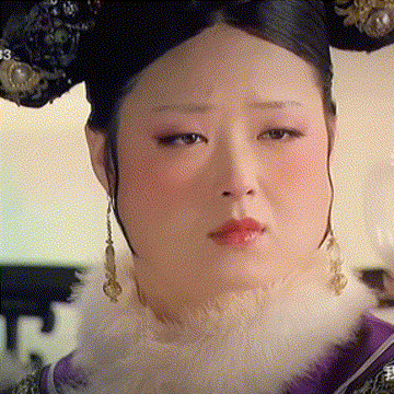 比如标志性的华妃翻白眼,一直被模仿,从未被超越.