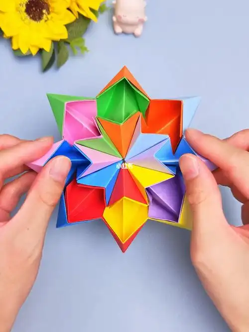 几张彩纸就能做的解压玩具一起来玩吧